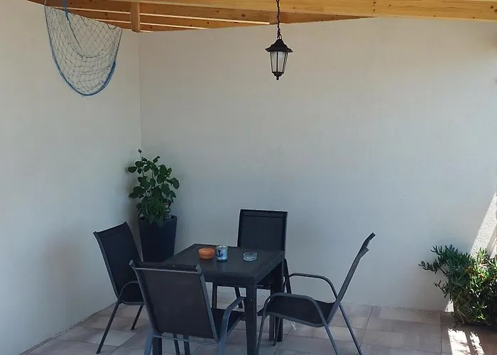 Apartment Mornar