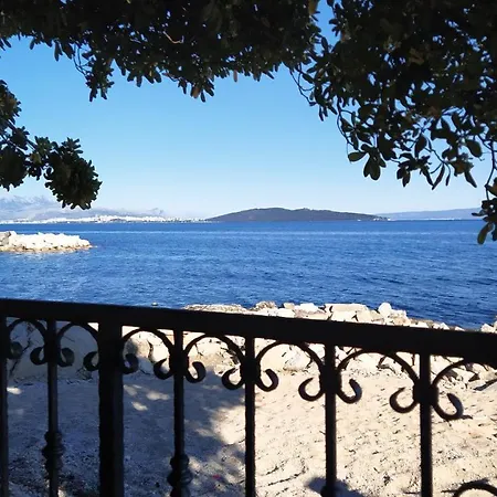 Apartment Mornar Kastela Exterior photo