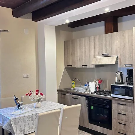 Apartment Mornar Kastela Exterior photo