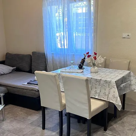 Apartment Mornar Kastela Exterior photo