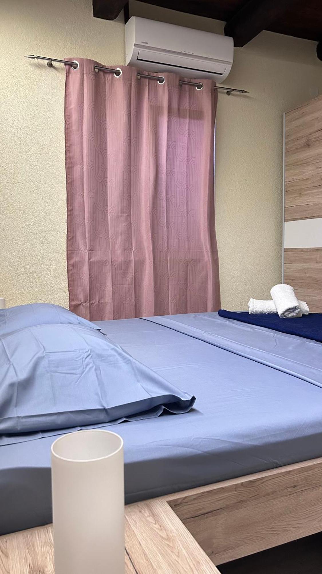 Mornar Apartment *