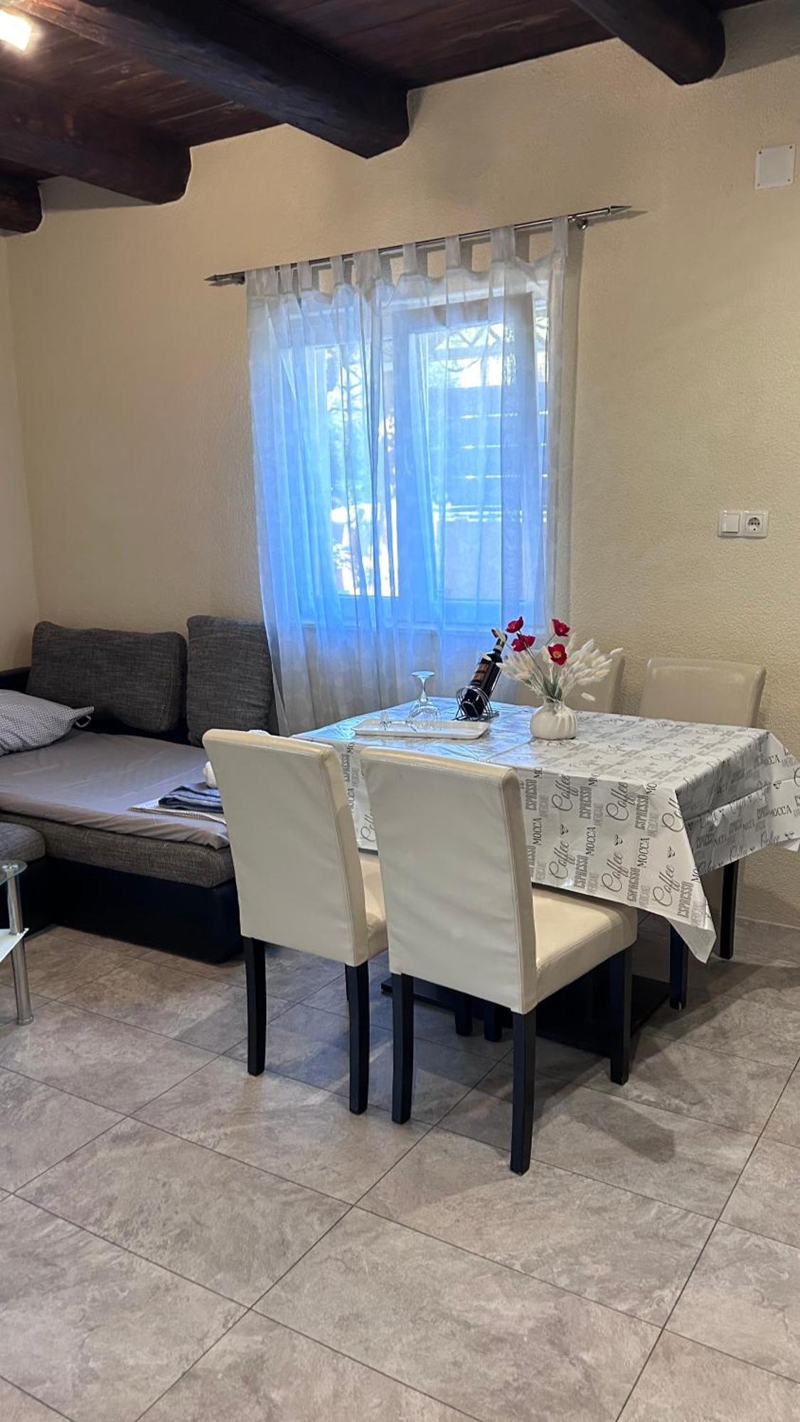 Apartment Mornar Kastela