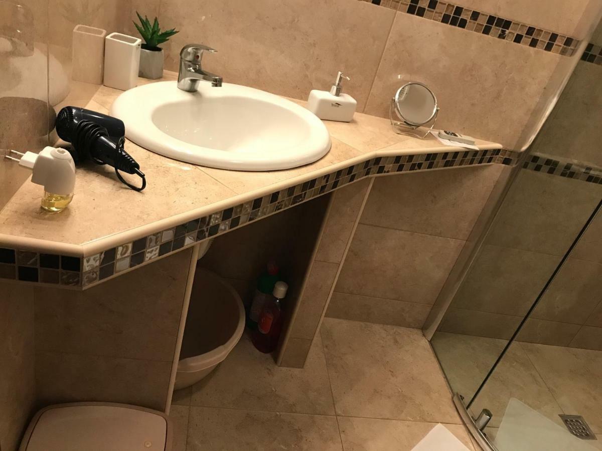 Mornar Apartment *